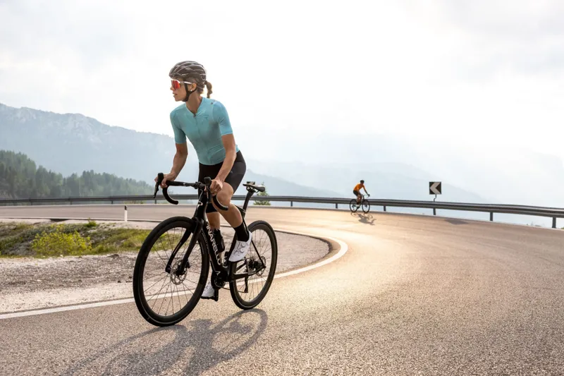 Pinarello 2024 X5 Disc 105 Di2 Road Bike in Xolo Black -5