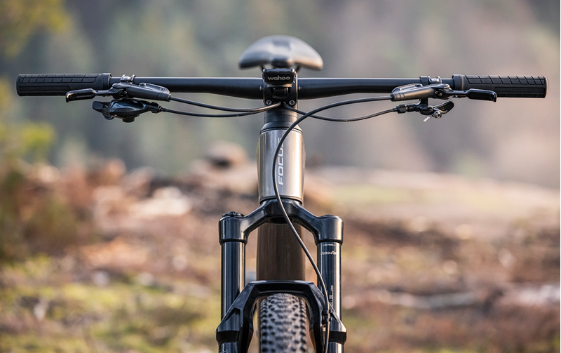 Focus Raven 8.9 Hardtail Mountain Bike MTB in Silver-5