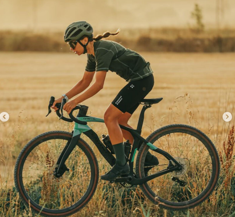 Pinarello Grevil F GRX815 Di2 Gravel Bike in Radiant Aura - 55CM-2