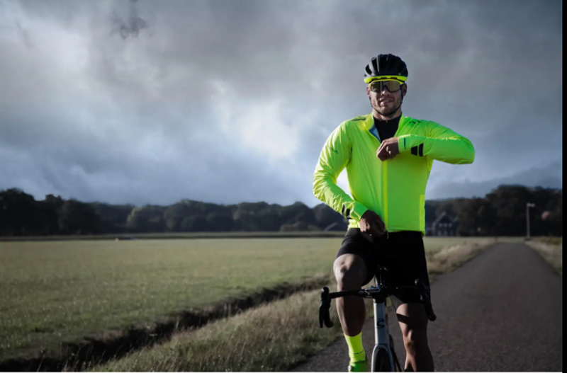 Endura Pro SL Waterproof Shell Jacket in Hi-Viz Yellow-2