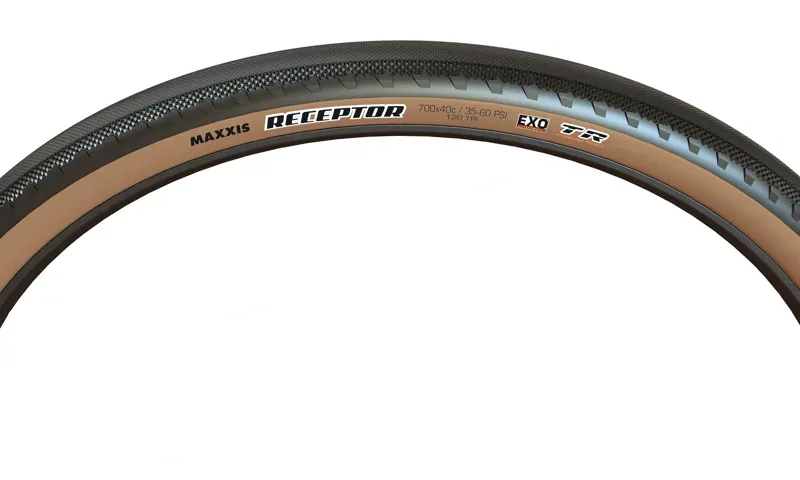Maxxis Receptor Tyre in Brown-1