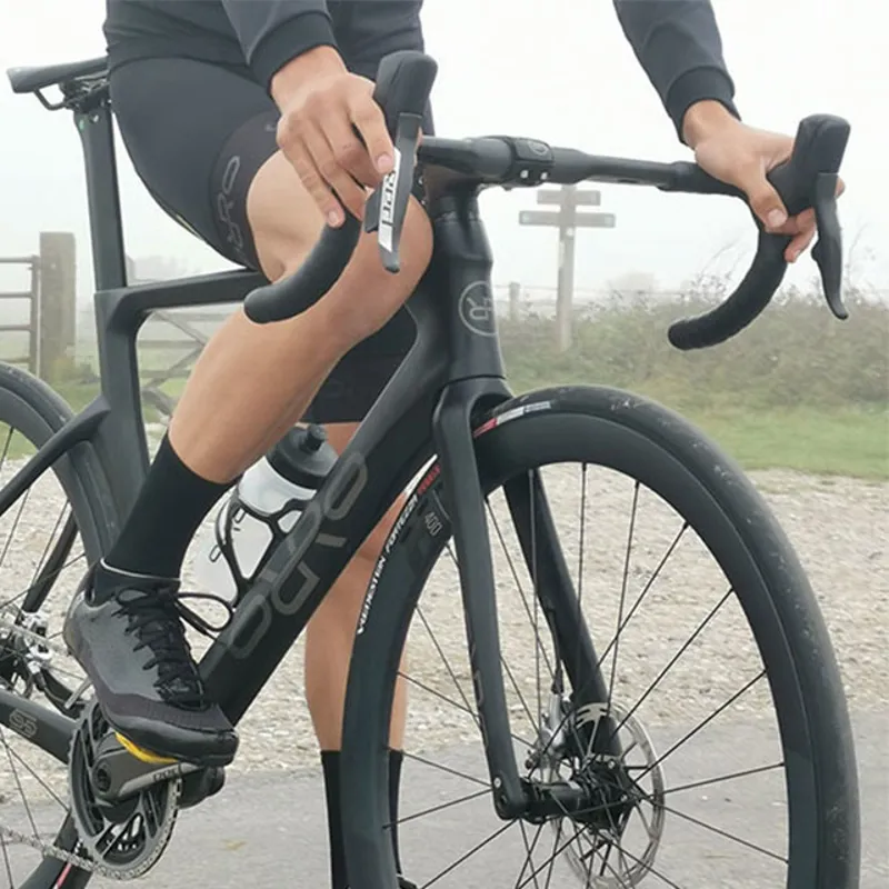 Orro Venturi STC Tailor-Made Ultegra Di2 Carbon Road Bike in Black/Gold - Medium-2