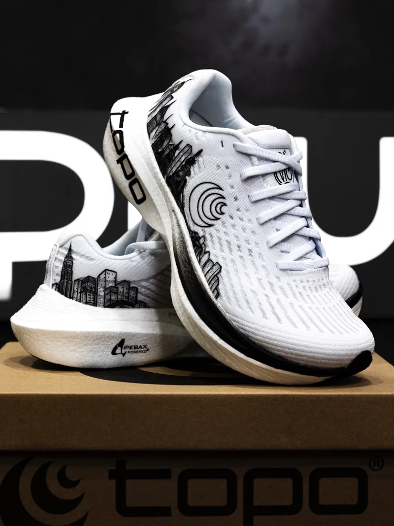 Topo Athletic Men's Ltd Ed Specter 2 Running Shoes in NYC White/Black-3