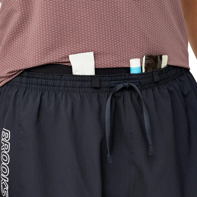 Brooks Men's Cascadia 2-in-1 Trail Running Shorts in Black-3