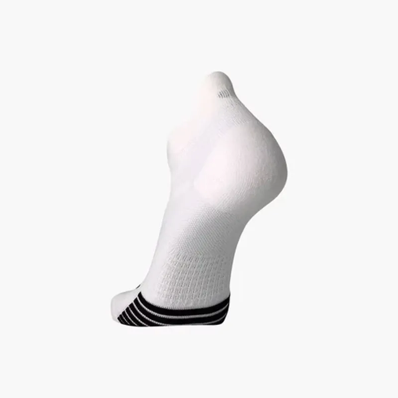 Brooks Ghost Lite No Show Running Sock 2 Pack in White-3