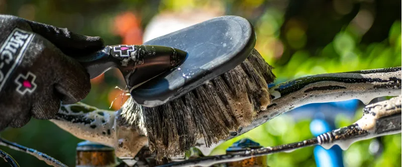 Muc-Off 5x Premium Brush Kit For Bike Cleaning-1