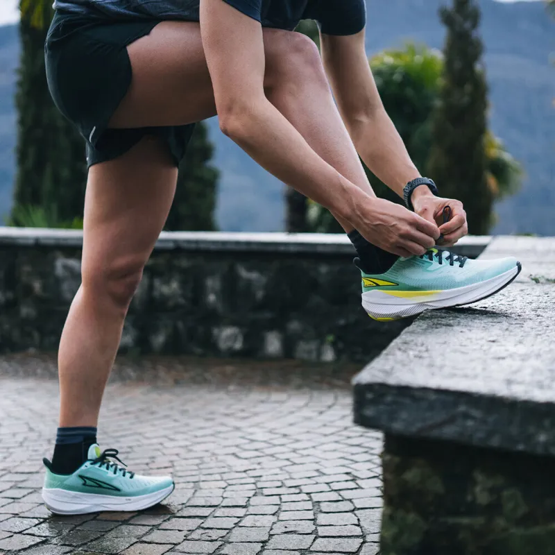 Altra  Women's Experience Form Running Shoes in Mint-5