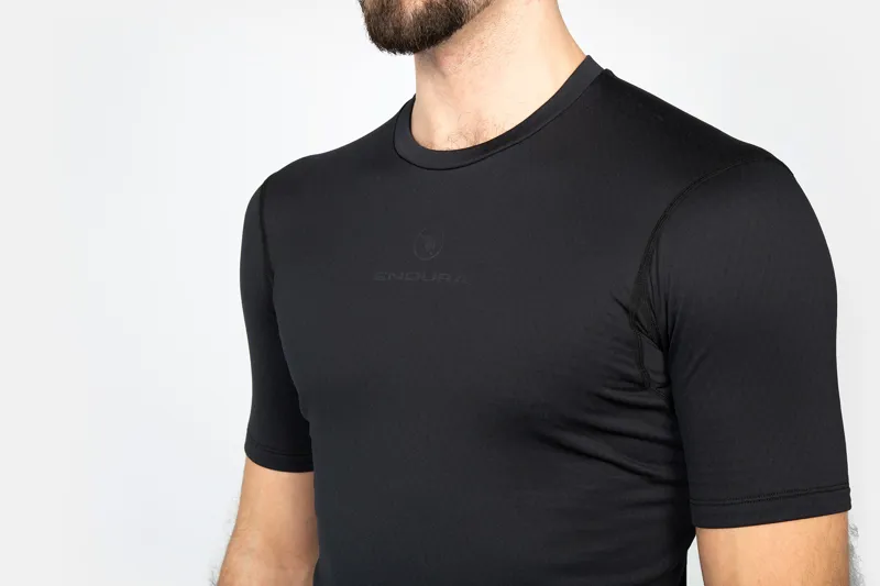 Endura Transloft S/S Baselayer in Black -1