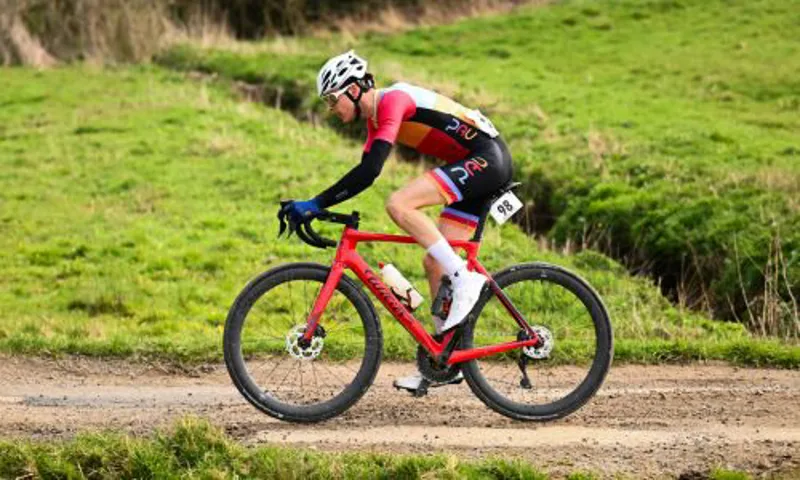 Wilier Filante SL 105 Di2 Road Bike in Aero Red-1