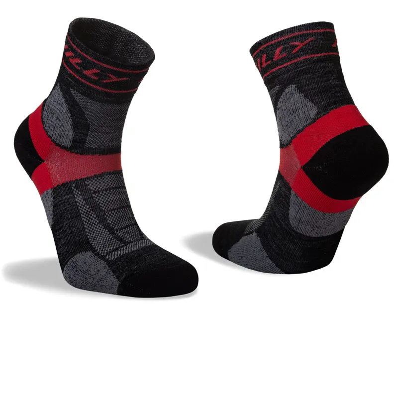 Hilly Trail Anklet Socks For Runners in Black/Red-1