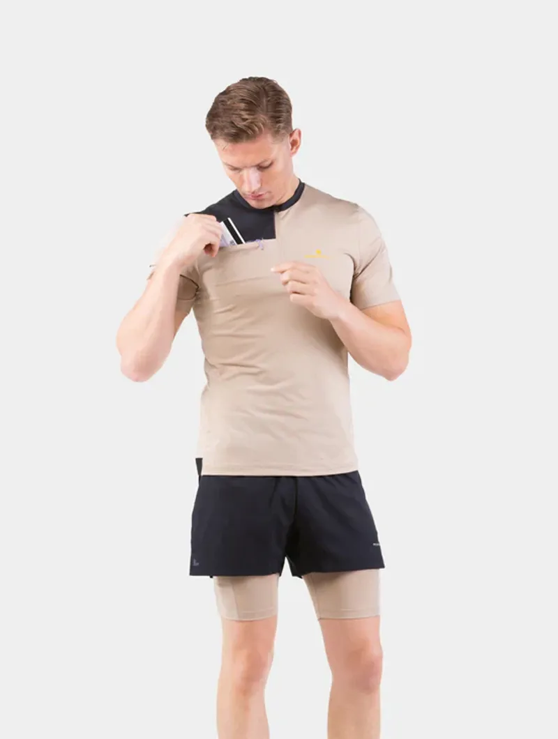 Ron Hill Men's Tech Ultra 1/2 Zip Running T-Shirt in Latte/Black-2