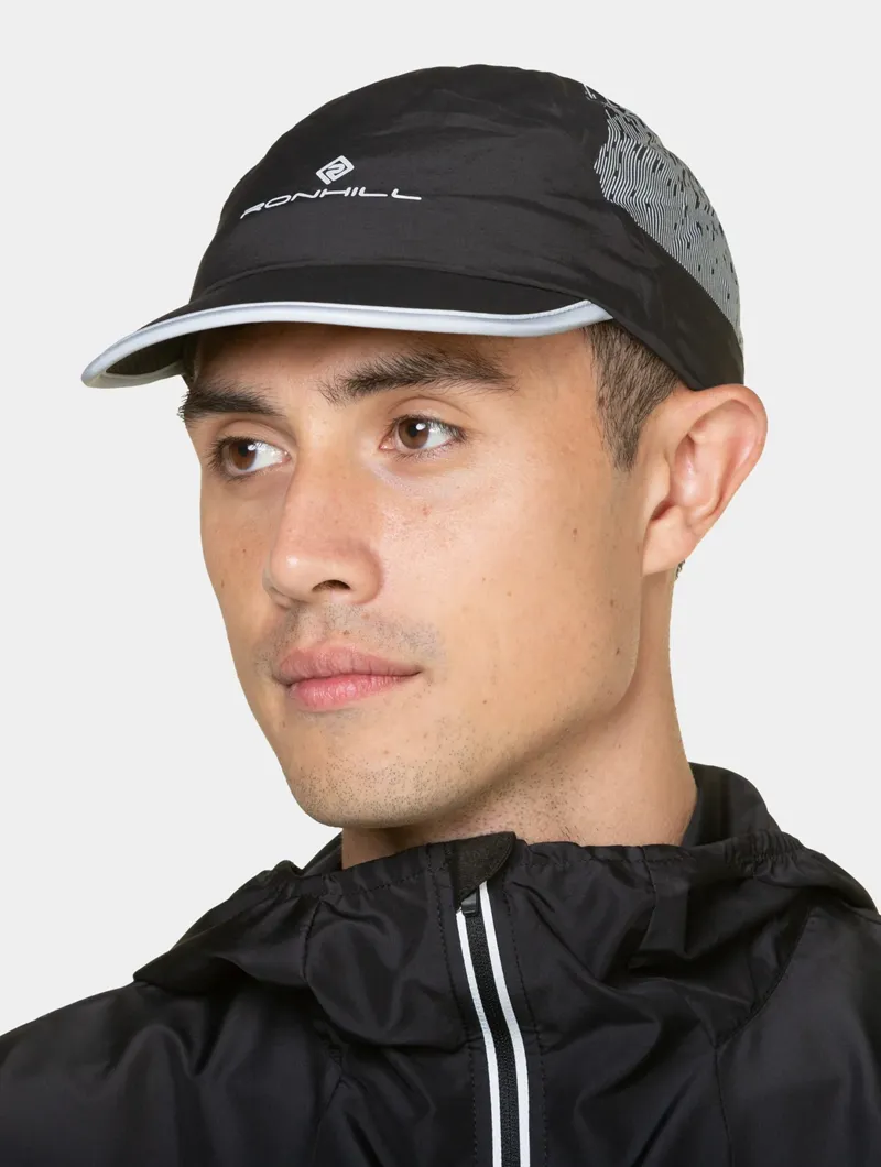 RonHill Reflect Running Cap in Black/Reflect-2