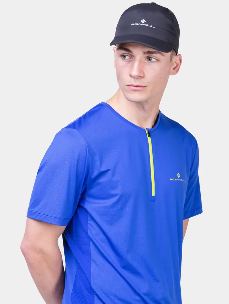 Ronhill Running Cap in All Black-1