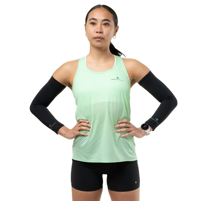 Ronhill Women's Tech Race Running Vest in Seafoam/Laurel-3