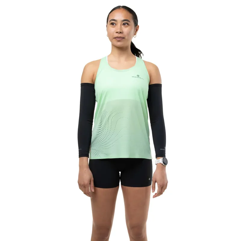 Ronhill Women's Tech Race Running Vest in Seafoam/Laurel-1