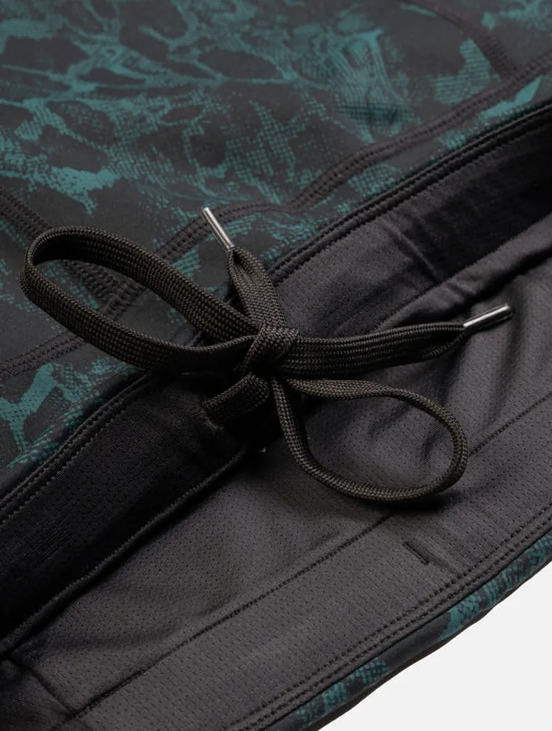 RonHill Women's Tech Crop Tight Running Leggings in Seaweed Medua-10