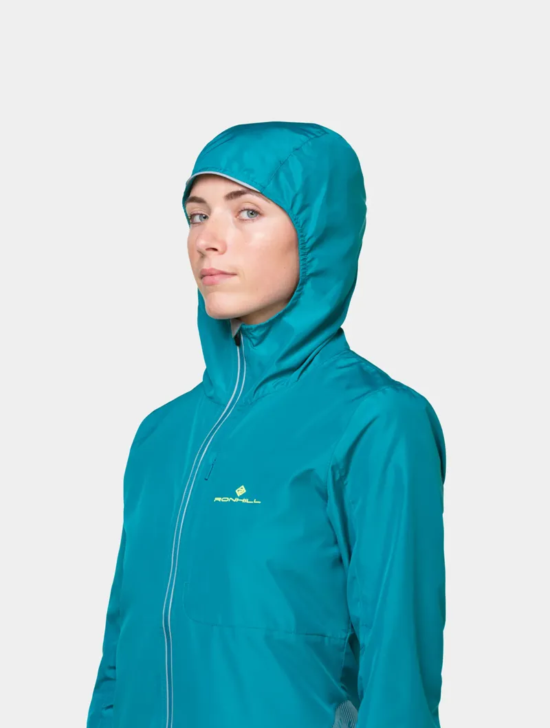 Ron Hill Women's Tech Reflect Jacket in Marine/Reflect