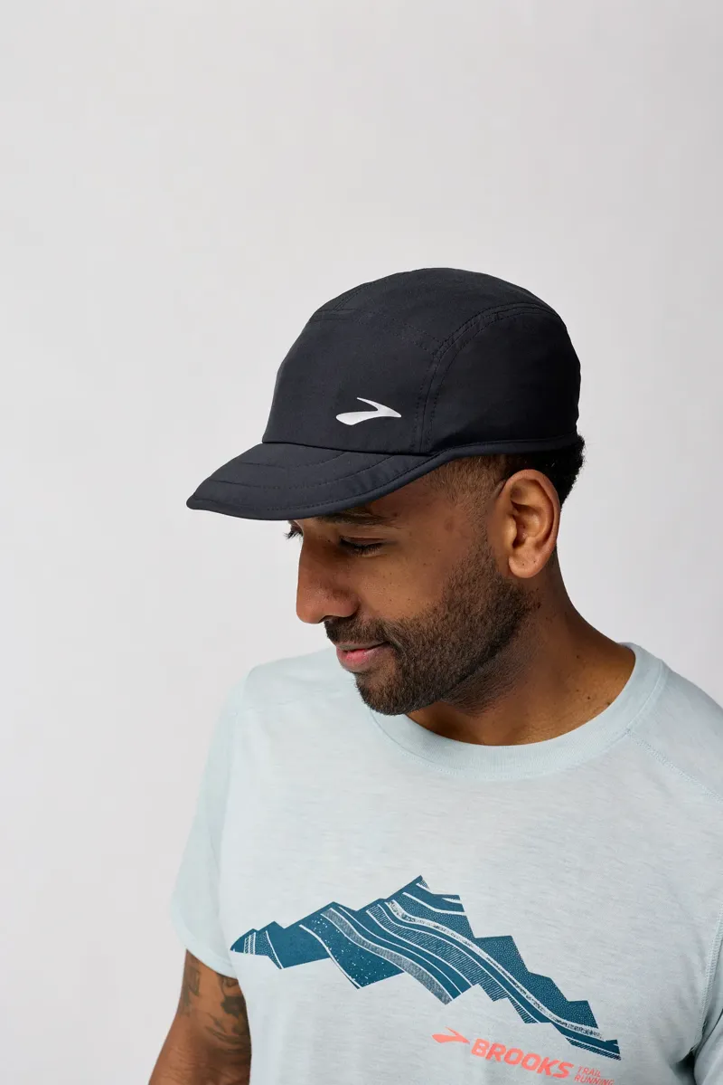 Brooks Lightweight Packable Hat 2.0 in Black-2