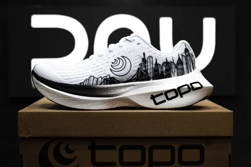 Topo Athletic Men's Ltd Ed Specter 2 Running Shoes in NYC White/Black-2