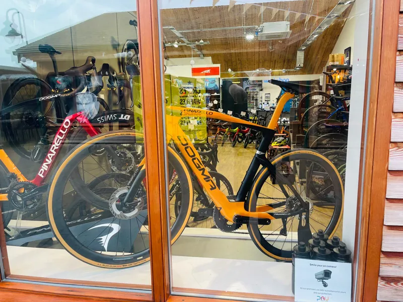 Pinarello Dogma F 56cm Ultegra Custom Build Road Bike - Electro Orange-6