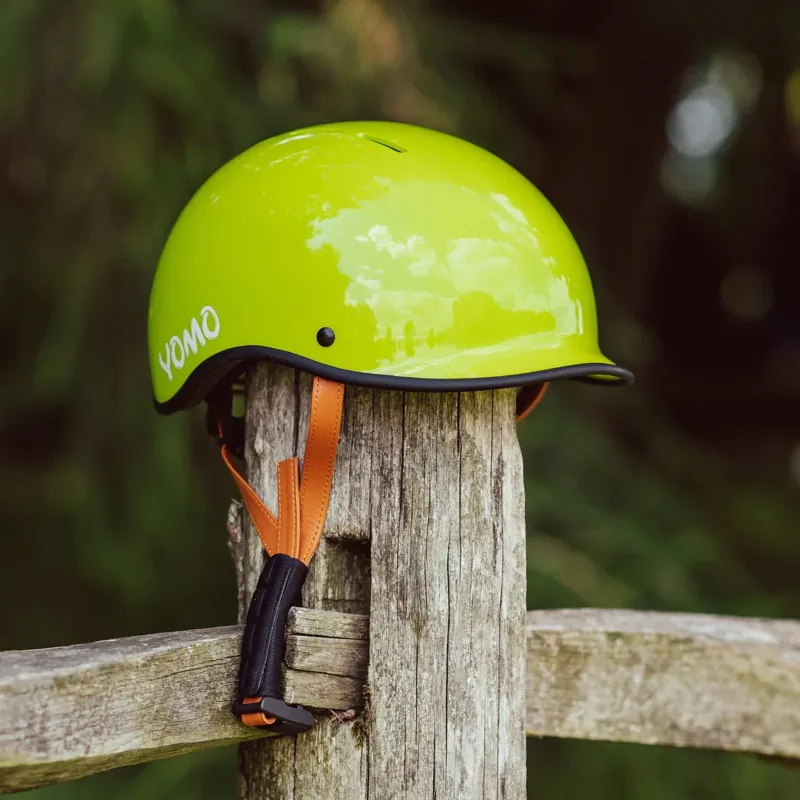 Yomo Kids Cycling Helmet in Glossy Green-3