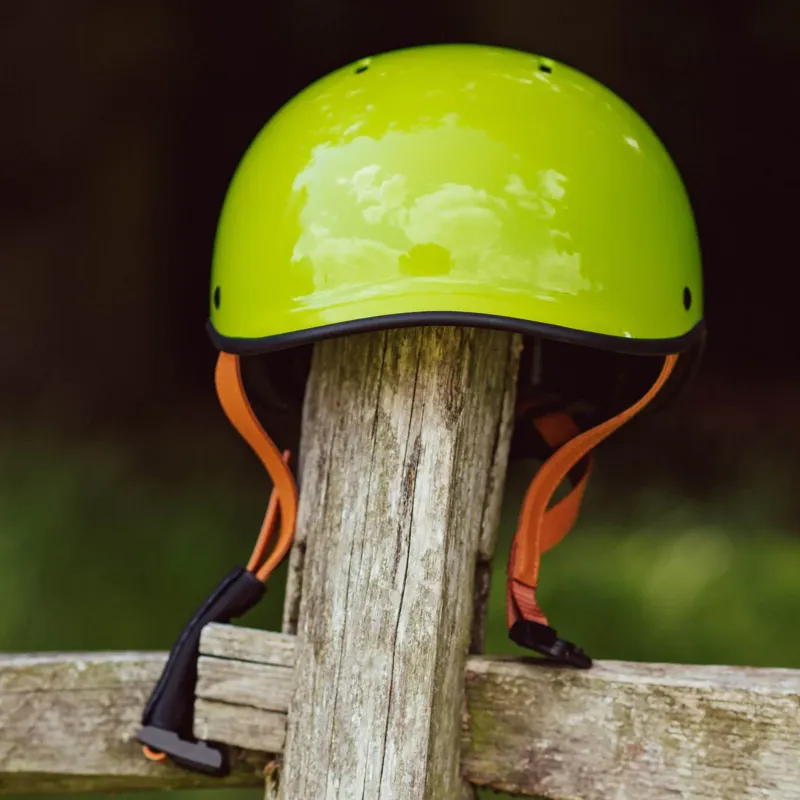 Yomo Kids Cycling Helmet in Glossy Green-2