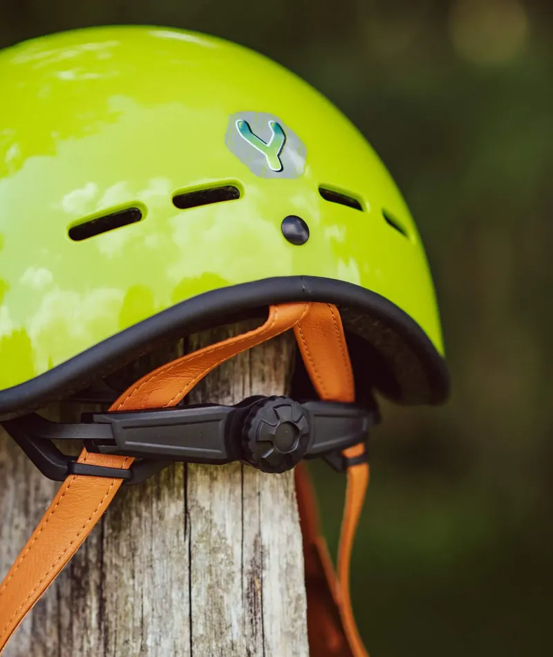 Yomo Kids Cycling Helmet in Glossy Green-1