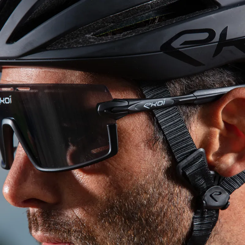 EKOI PERSOEVO8 Cat3 Cycling Glasses in Black Mirror-5