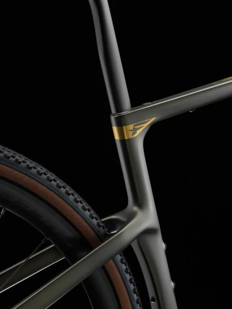 Pinarello Grevil F3 GRX820 Gravel Bike in Etna Black- 53CM-5