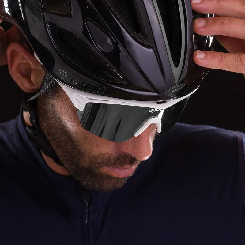 Ekoi  PERSOEVO4 Cat 3 Cycling Glasses in White Mirror-8
