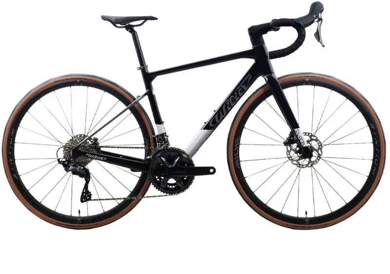 Wilier Garda 105 Di2 Road Bike in Black/Grey Black