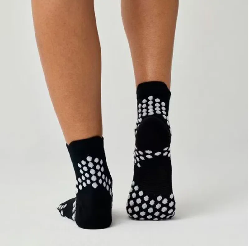 Brooks Glycerin Sensory Quarter Running Socks in Black-2