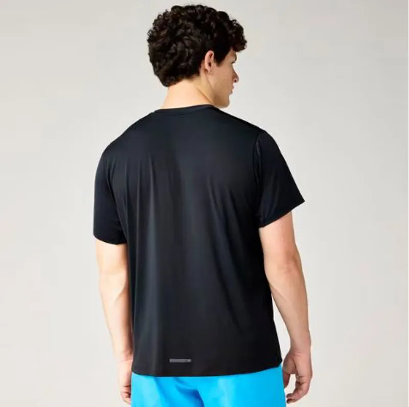 Brooks Men's Dash Cooling Short Sleeve Running T-Shirt in Black-2