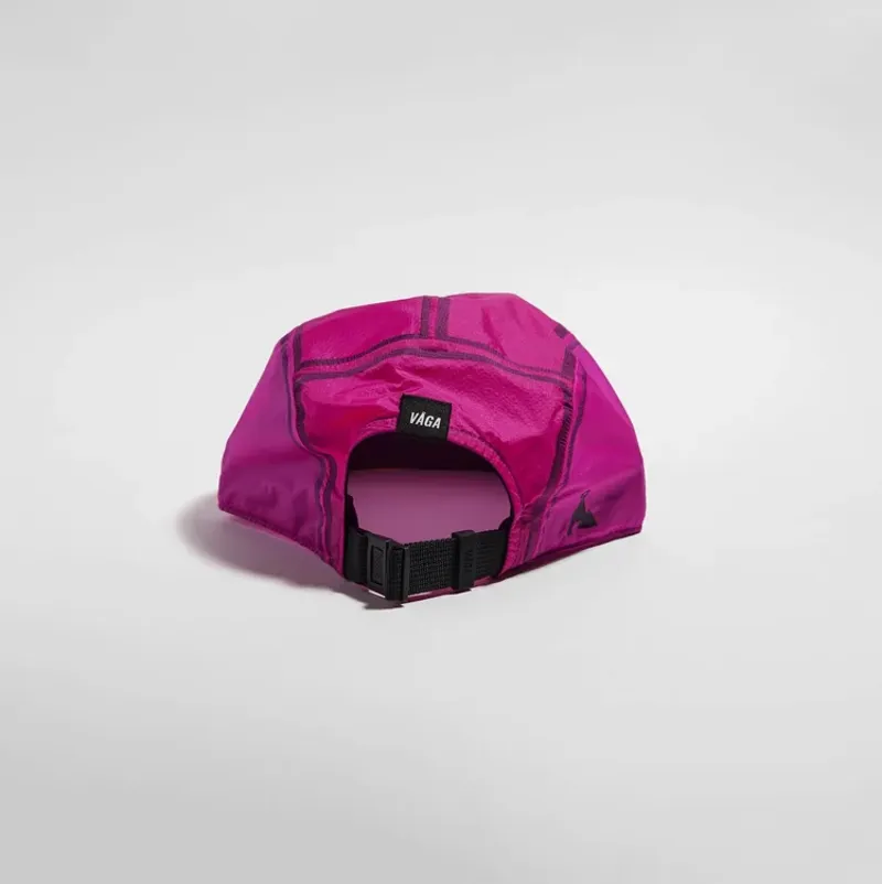 Vaga Feather Light Running Cap in Fuchsia-4