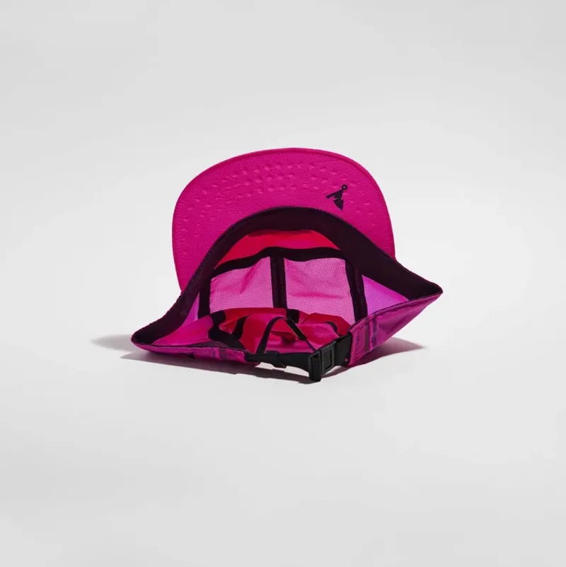 Vaga Feather Light Running Cap in Fuchsia-5