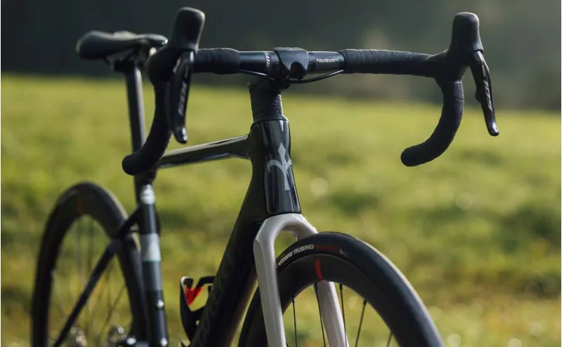 Wilier Rave SL GRX Adventure Road Bike in Black Silver-2