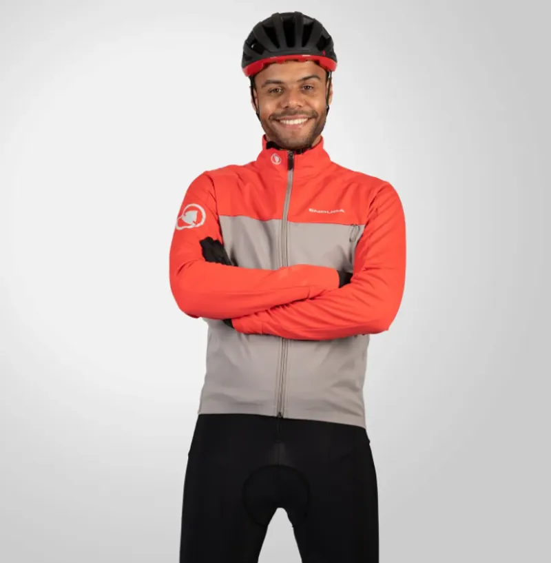 Endura Windchill Cycling Jacket II in Pomegranate-2