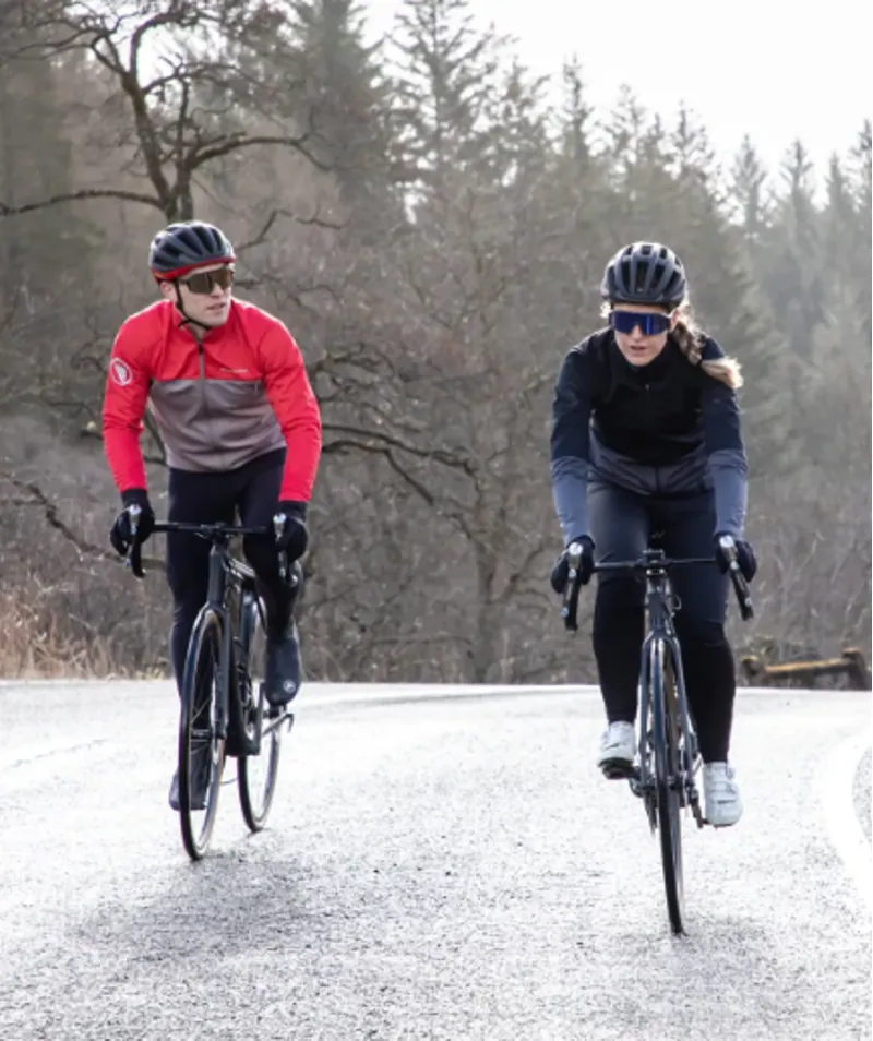 Endura Windchill Cycling Jacket II in Pomegranate-6